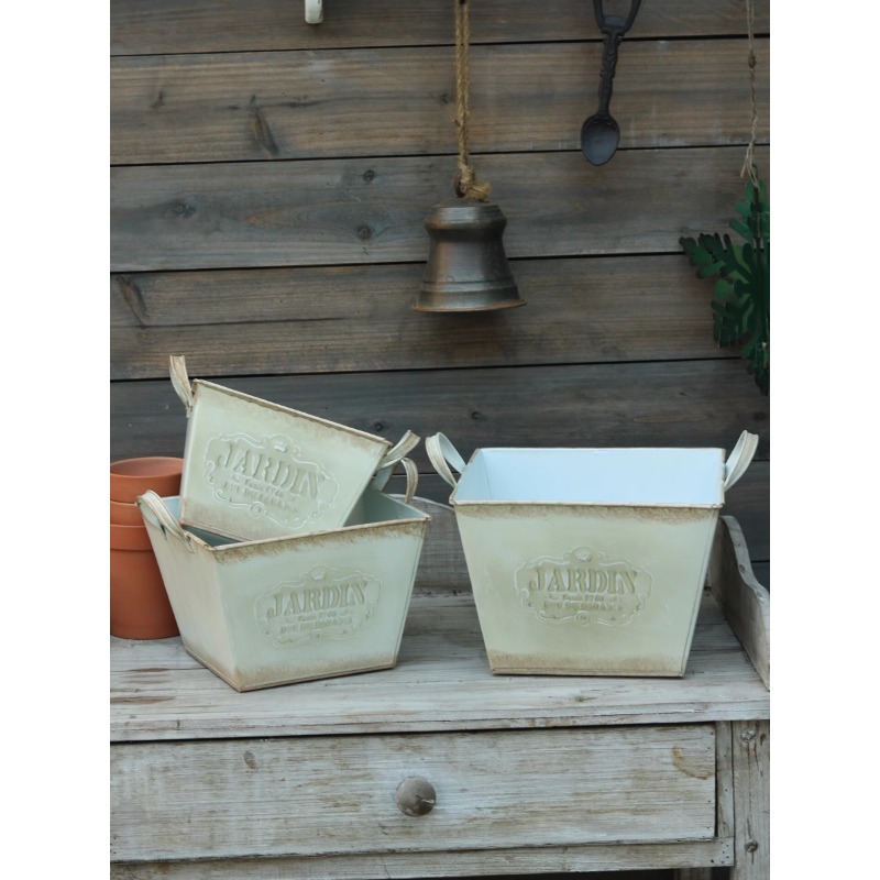 Vintage pastorale tinnen Engel - Gardening Tools In English recensie en prijs